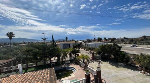 Espectacular casa independiente con gran parcela en Motril