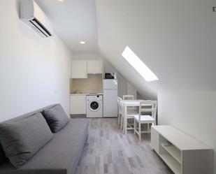 Living room of Apartment to rent in  Madrid Capital  with Air Conditioner, Heating and Furnished