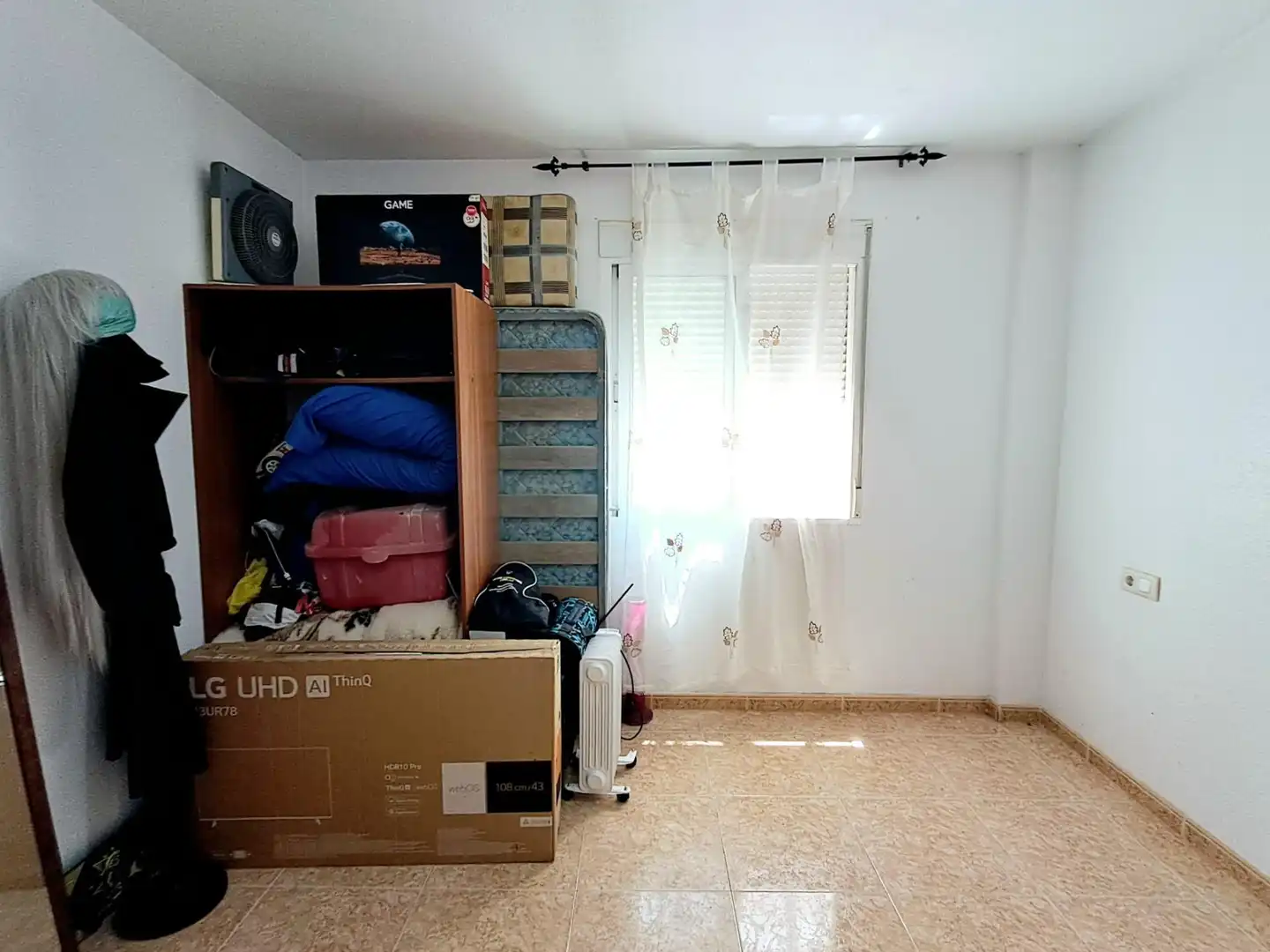 Habitación de Apartamento en venta en Águilas con Amueblado y Balcón