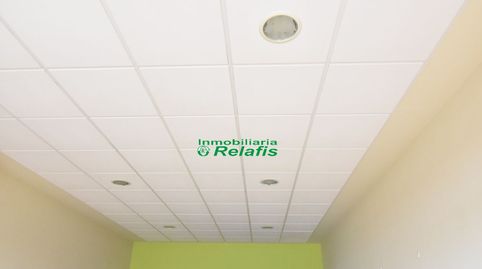 Local Com. en venta en El Puente, 2 despachos., imatge 4