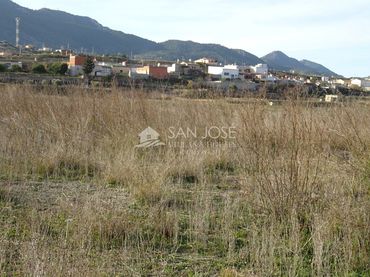 Terreno rústico en venta en Hondón de las Nieves / El Fondó de les Neus