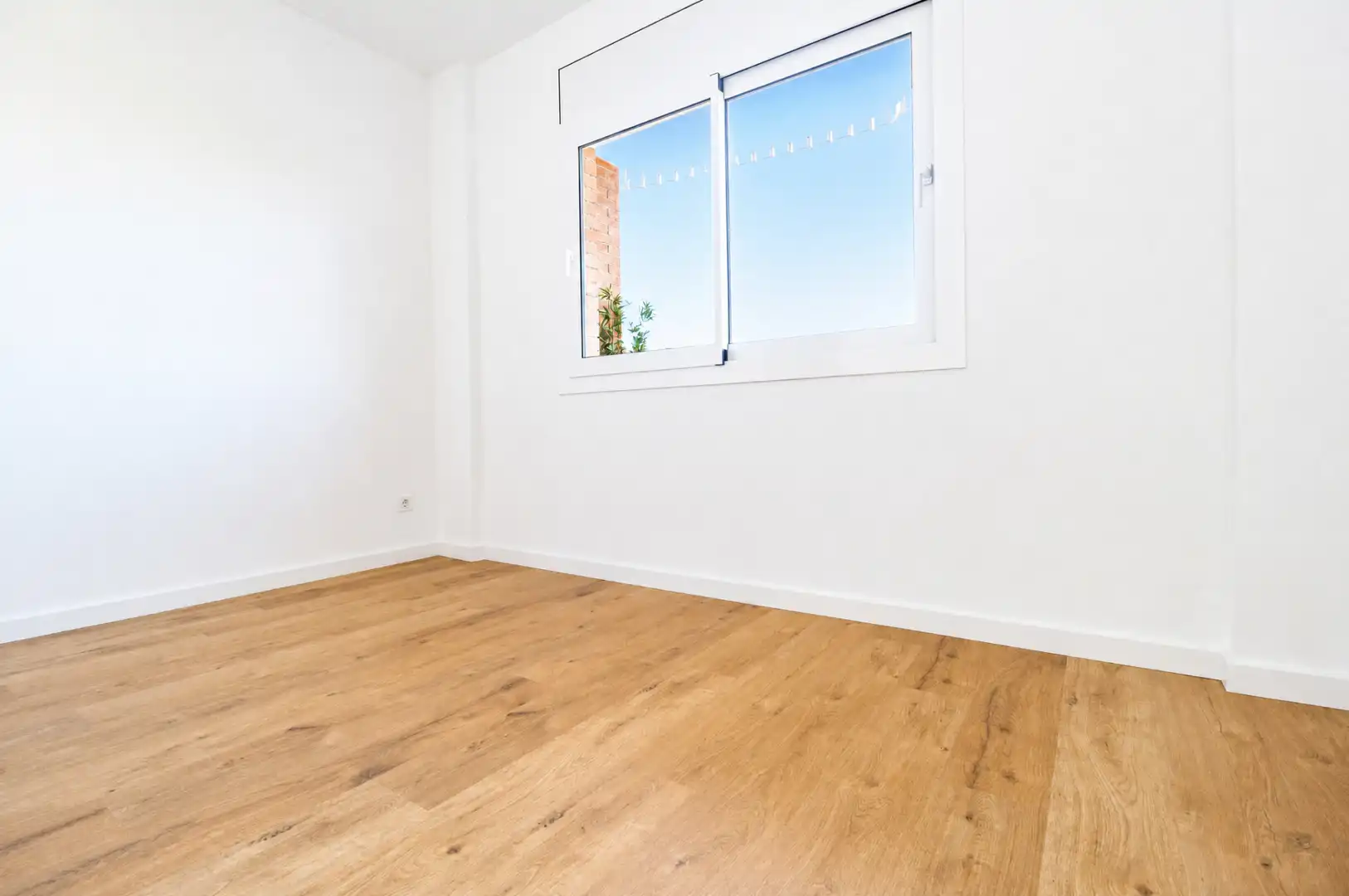 Habitación de Piso en venta en Barcelona con Parquet, Horno y Balcón