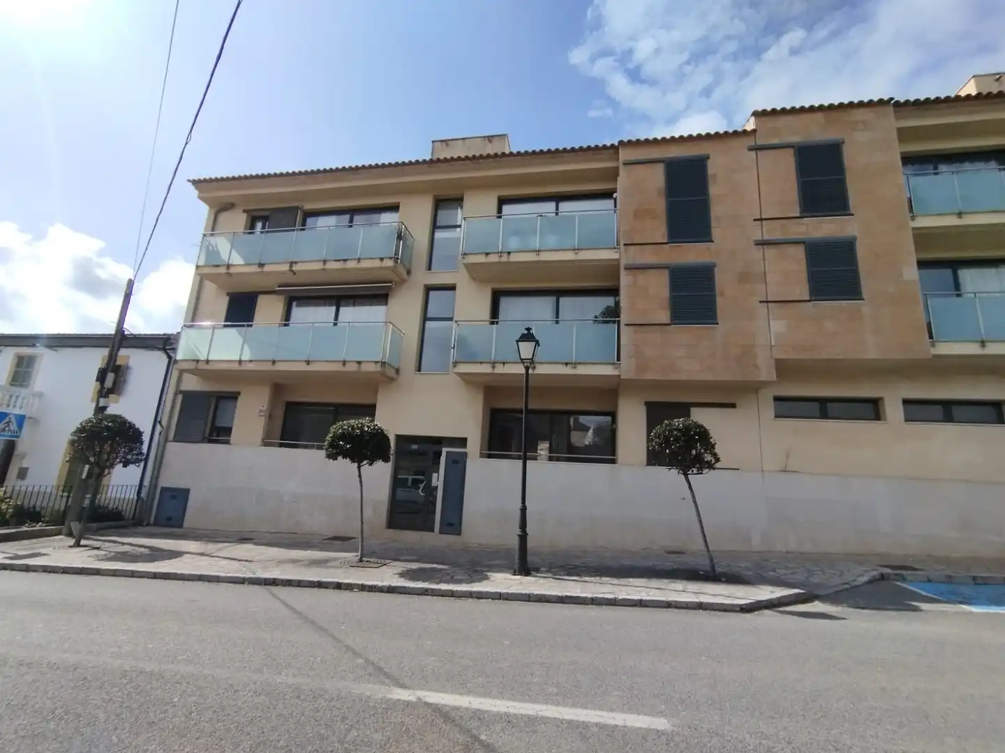 Vista exterior de Pis en venda en Selva amb Terrassa i Traster