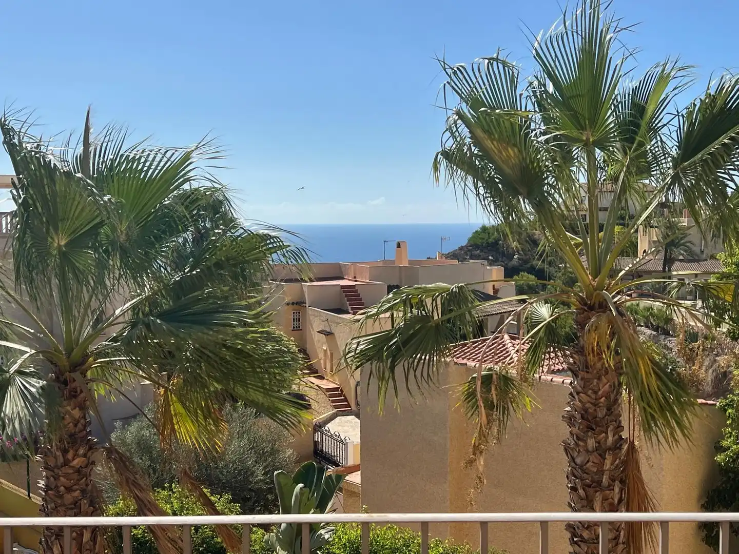 Vista exterior de Apartament en venda en Águilas amb Terrassa i Piscina comunitària