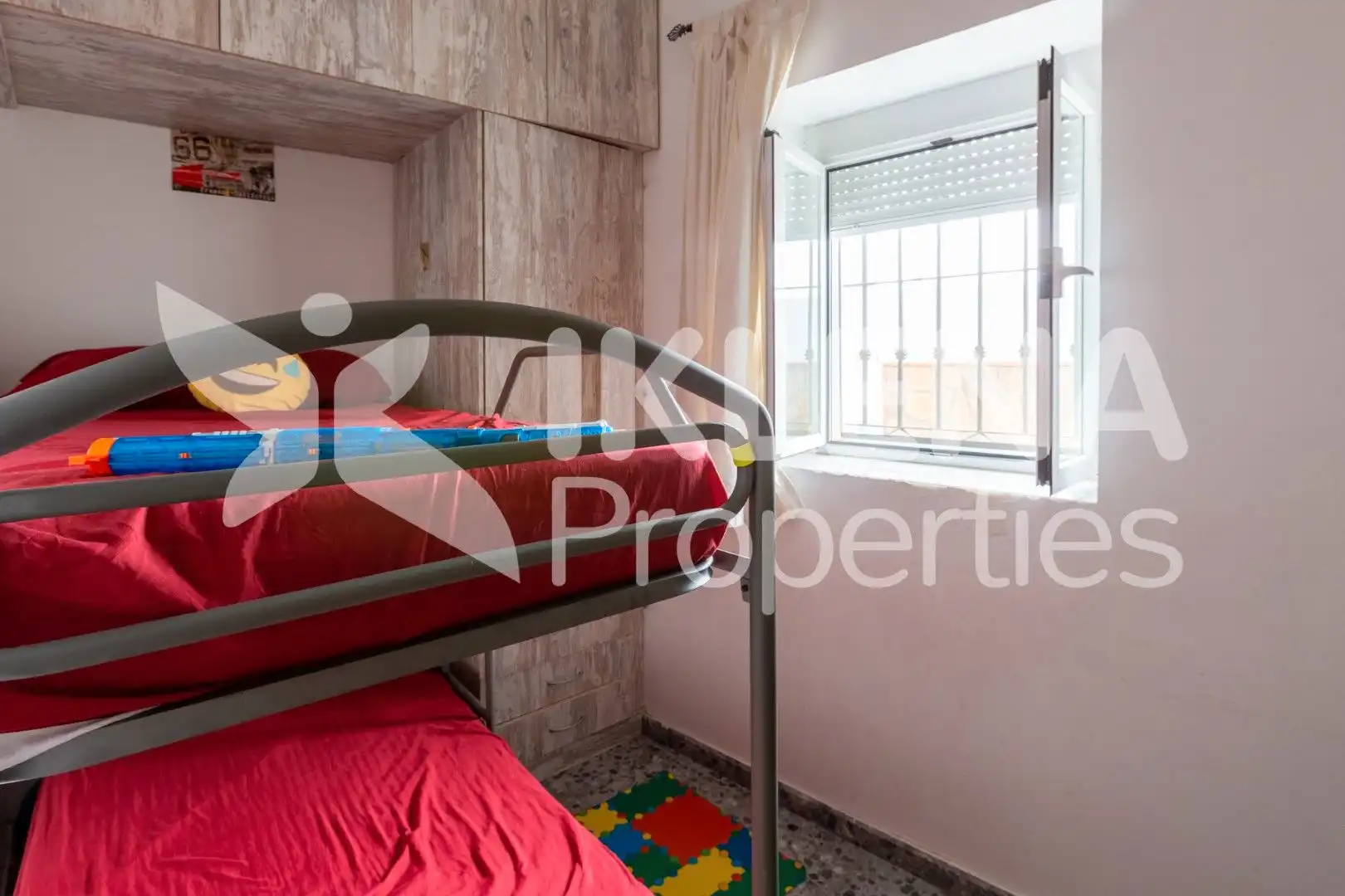 Casa o chalet en venta en Calle Parque, 9, Enix