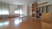 Sala d'estar de Pis en venda en Terrassa amb Calefacció, Parquet i Terrassa
