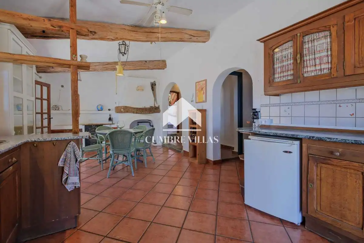 Cocina de Finca rústica en venta en Almuñécar con Jardín privado, Terraza y Trastero