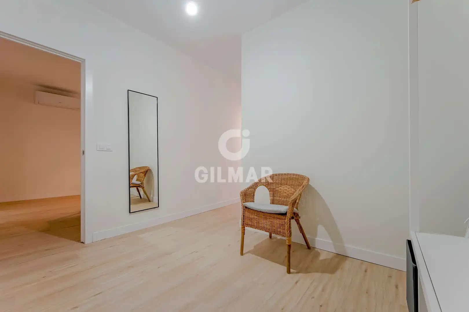 Habitación de Piso en venta en Madrid con Calefacción