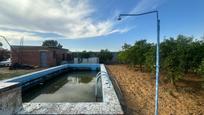 Piscina de Casa o xalet en venda en Utrera