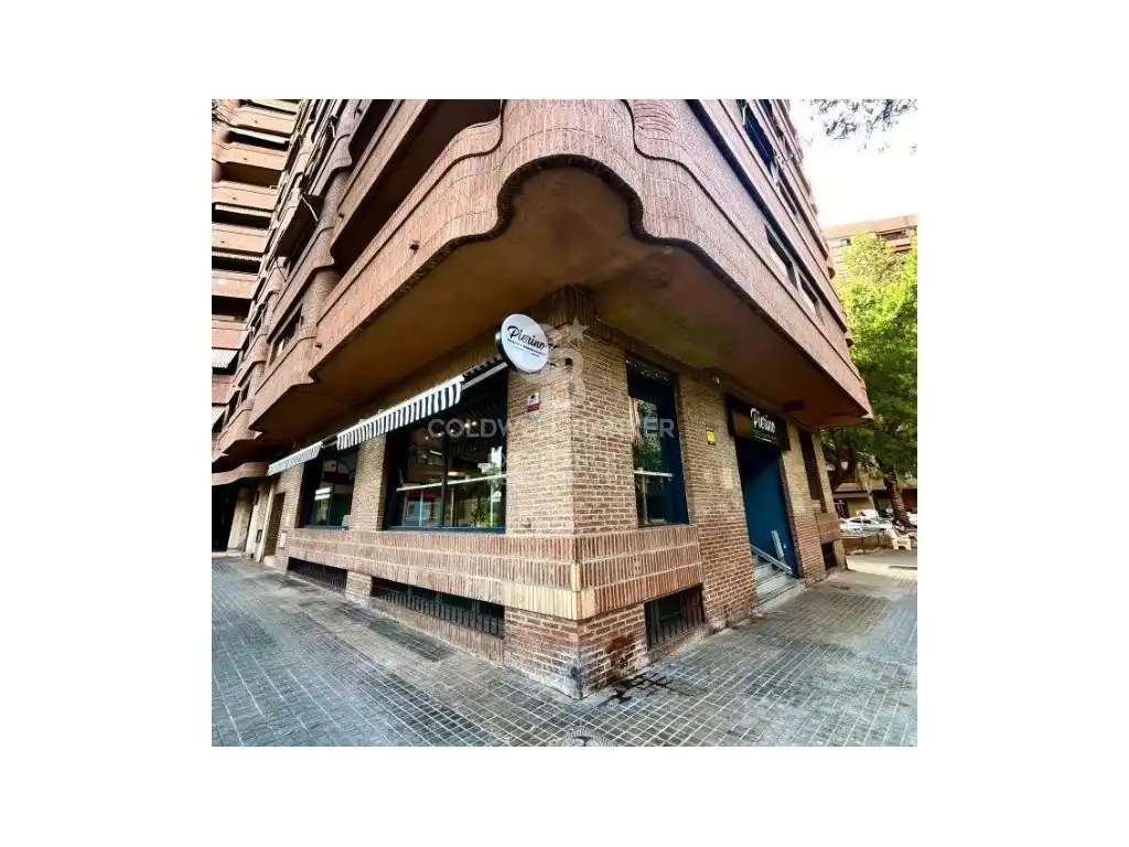 Vista exterior de Local de lloguer en Valencia amb Aire condicionat