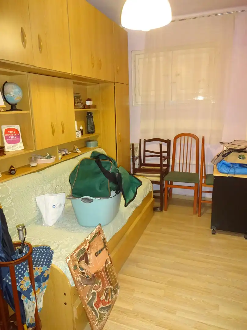 Schlafzimmer von Wohnung zum Verkauf in Mataró mit Möbliert