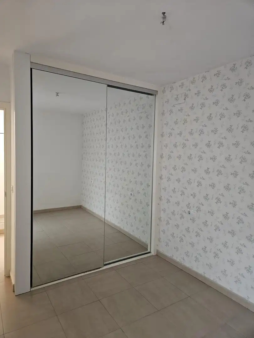 Habitación de Piso de alquiler en Sevilla con Aire acondicionado, Calefacción y Balcón