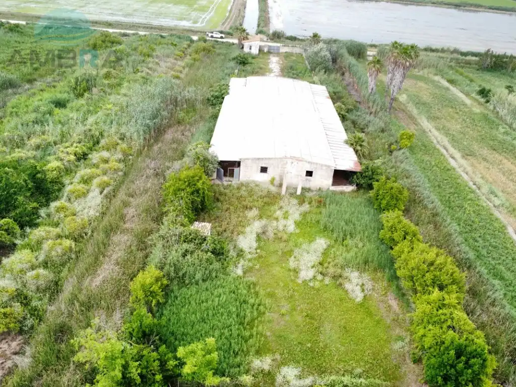 Nave industrial en venta en Pego