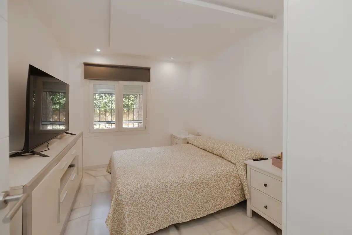 Habitación de Planta baja en venta en Torremolinos con Aire acondicionado, Calefacción y Jardín privado