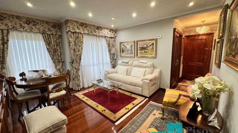 Photo 3 of Flat to rent in Marqués de Valdecilla, 8, Centro, Cantabria