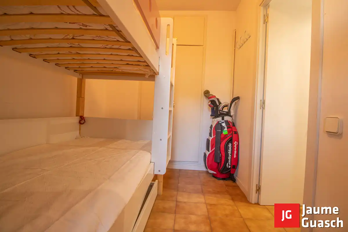 Schlafzimmer von Erdgeschoss zum Verkauf in Torredembarra mit Klimaanlage, Heizung und Terrasse