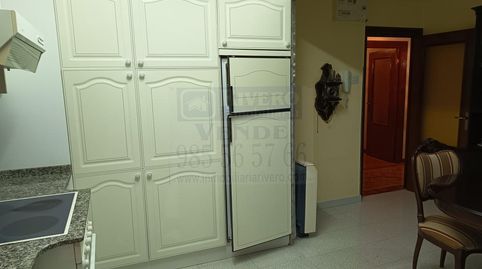 Foto 2 de Piso en venta en Calle del Quirinal, Centro, Avilés
