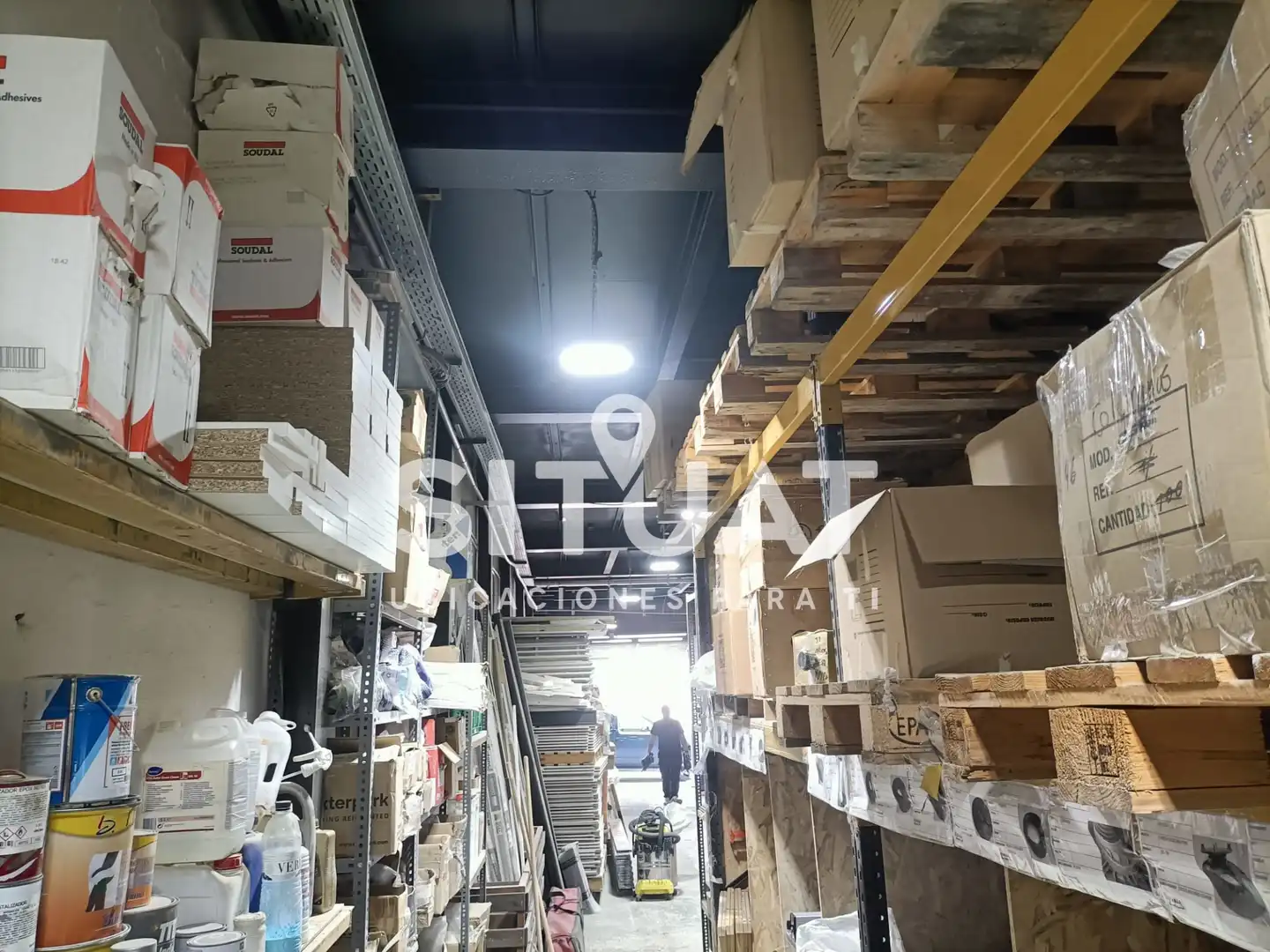 Nave industrial en venta en Sant Andreu de la Barca con Calefacción y Alarma