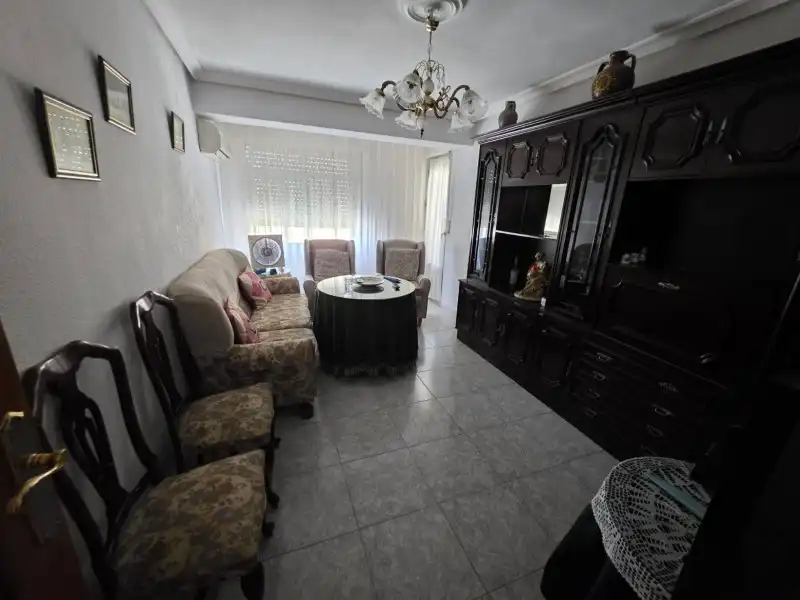 Wohnzimmer von Wohnung zum Verkauf in Plasencia mit Privatgarten und Balkon