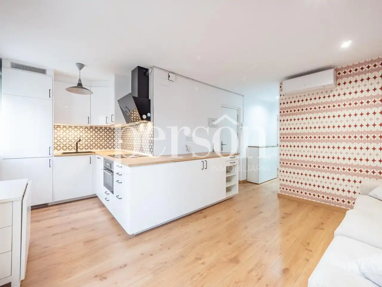 Flat with terrace for sale in Extramurs, imagen 2