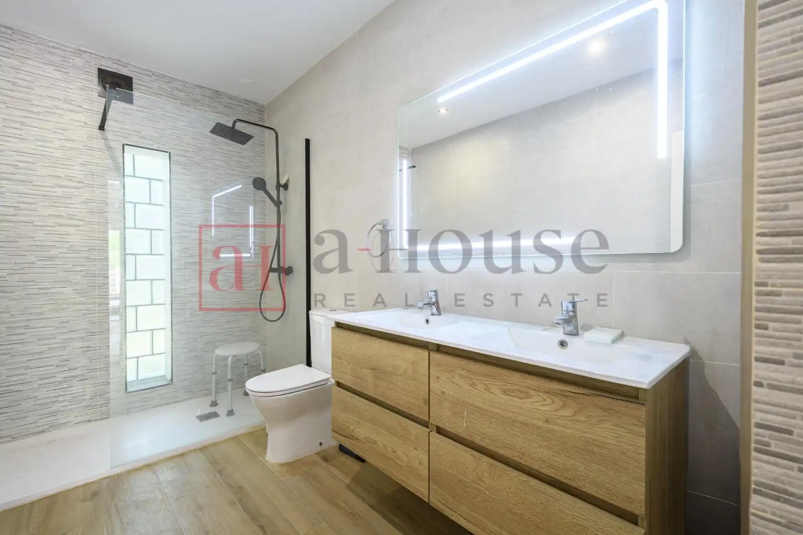 Baño de Casa o chalet en venta en Olivella con Parquet, Terraza y Piscina