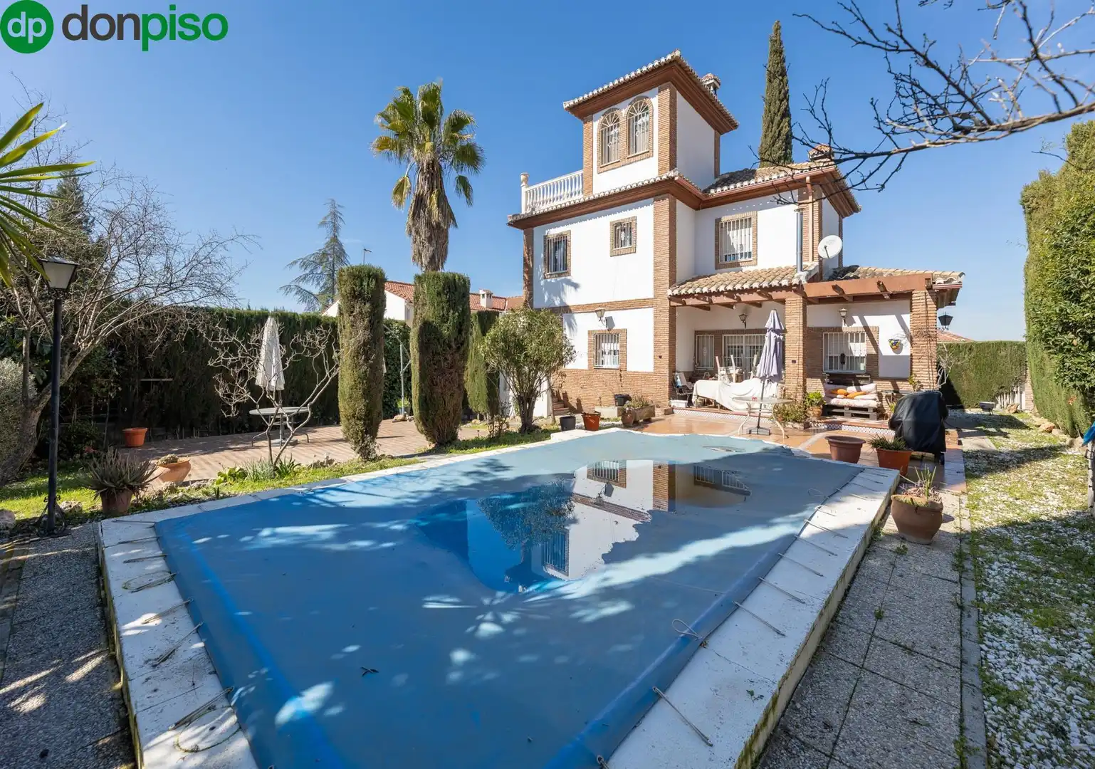 Chalet en venta en Calle Calle Acacias
