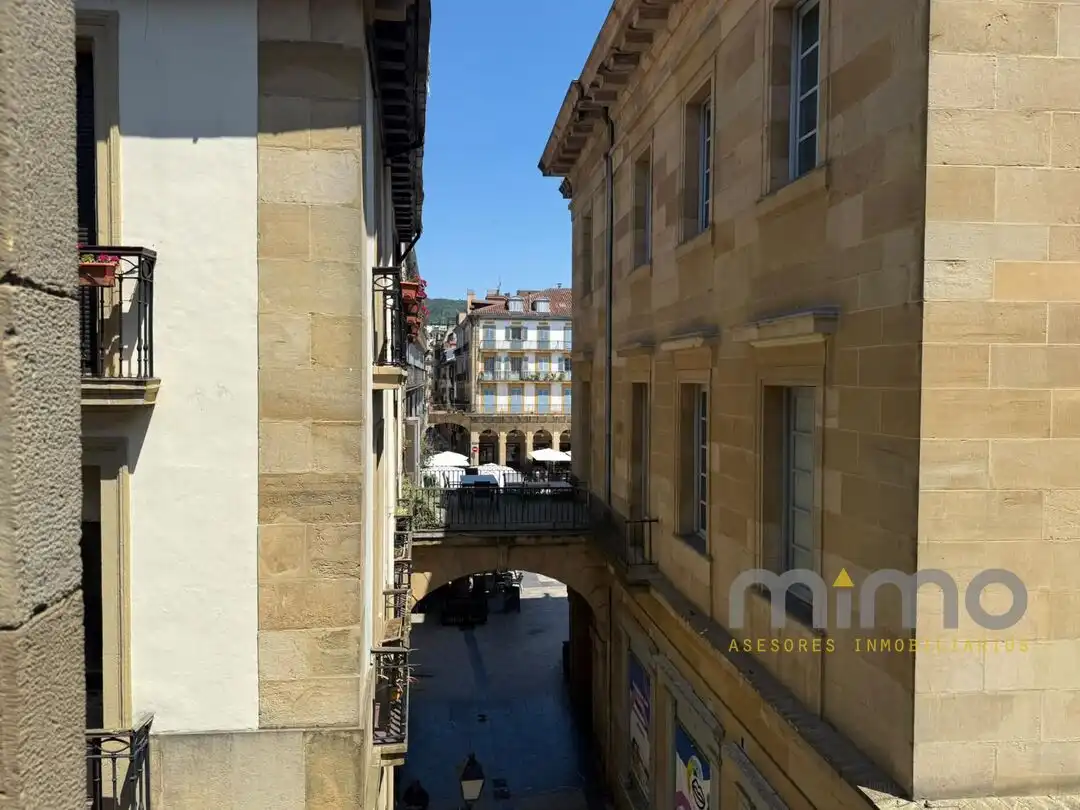 Terraza de Piso en venta en Donostia - San Sebastián  con Calefacción, Trastero y Balcón