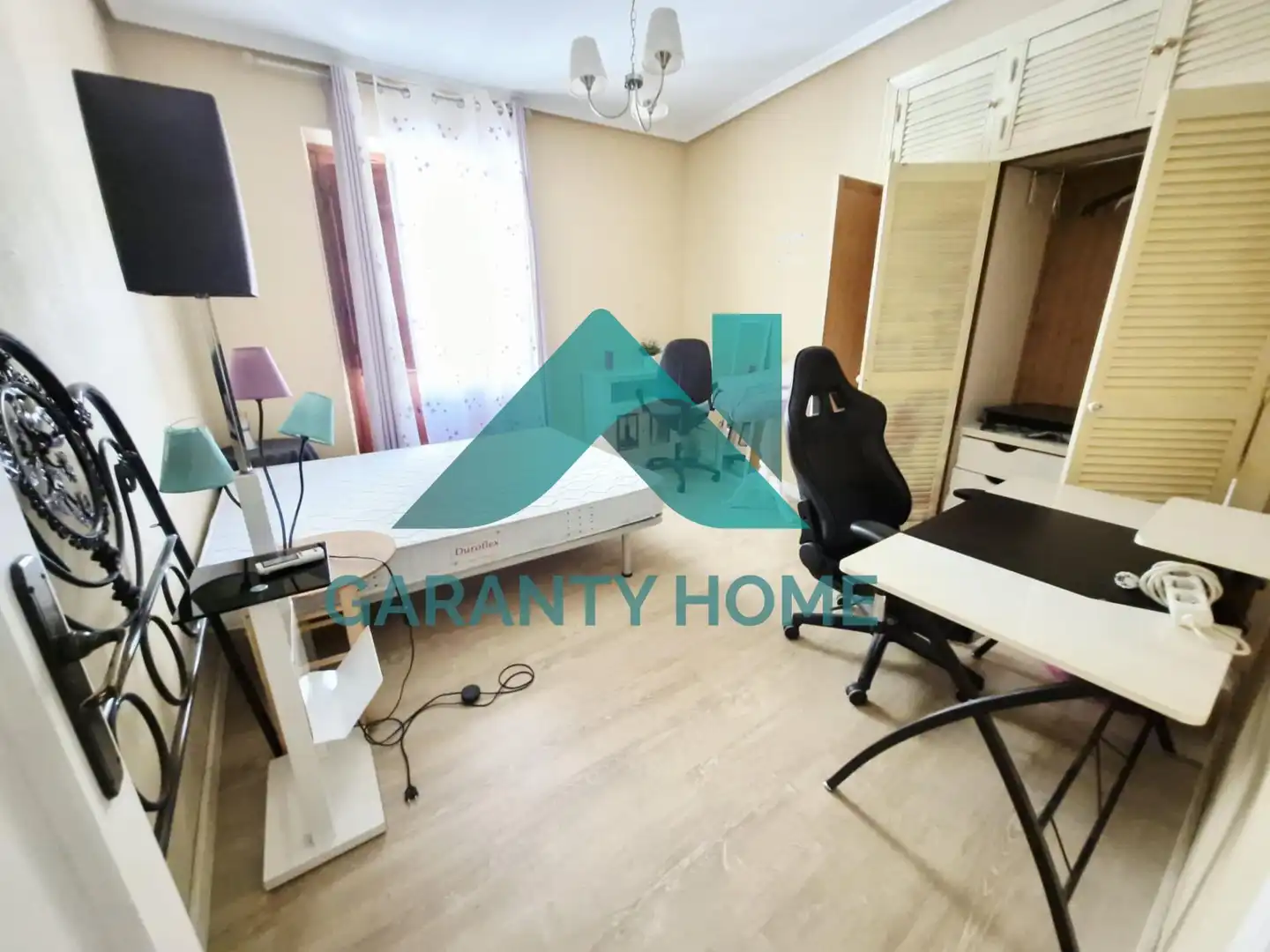 Bedroom of Flat for rent in Cáceres