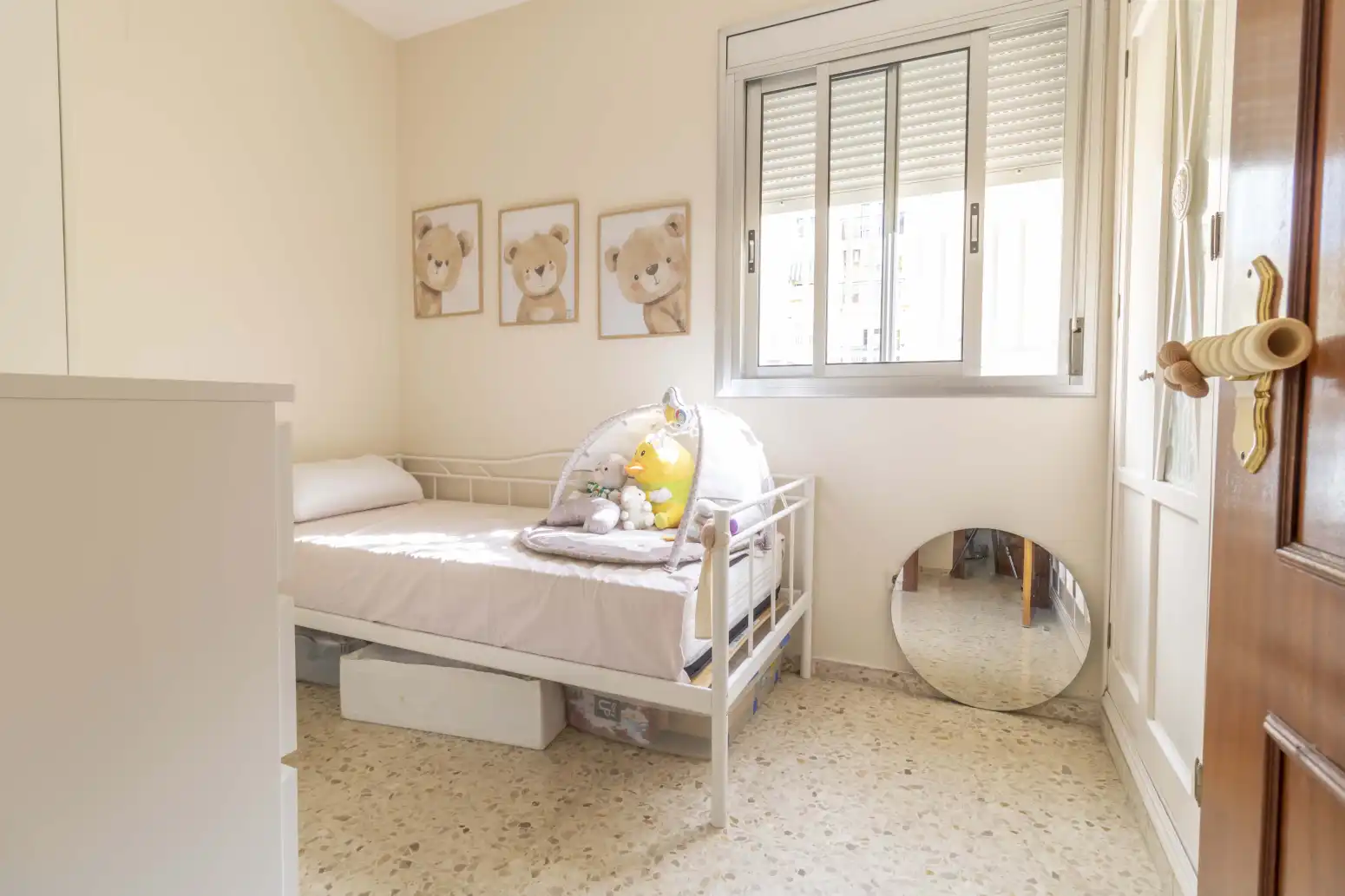 Habitación de Piso en venta en Sevilla con Aire acondicionado y Terraza