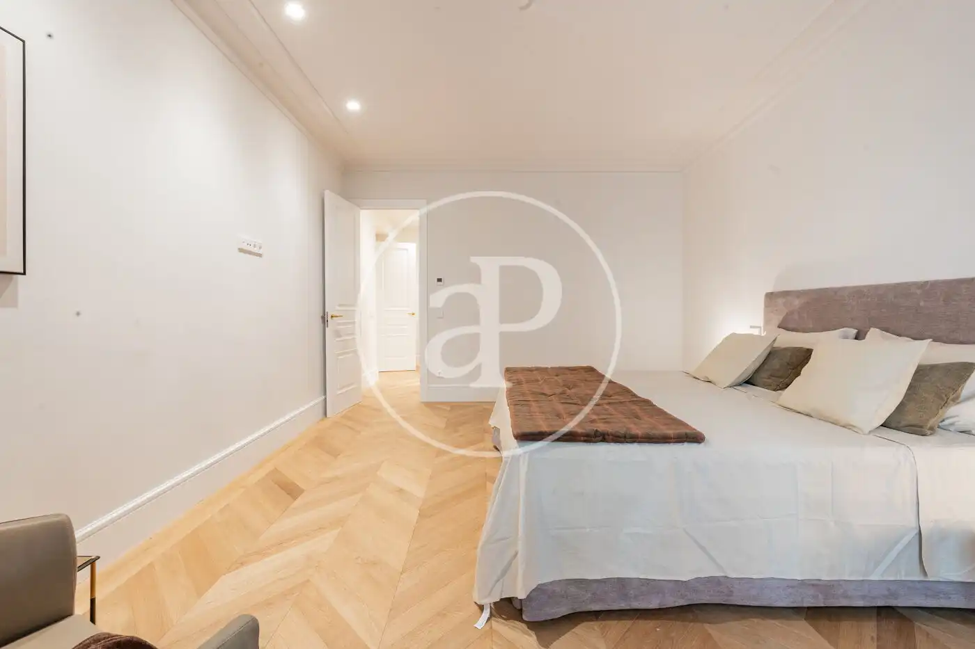 Schlafzimmer von Wohnung zum Verkauf in Madrid mit Klimaanlage, Heizung und Balkon