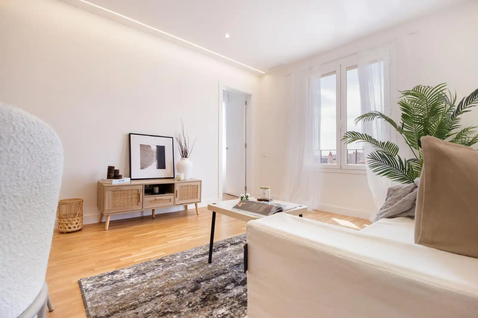 Sala d'estar de Pis en venda en Barcelona amb Aire condicionat, Calefacció i Parquet