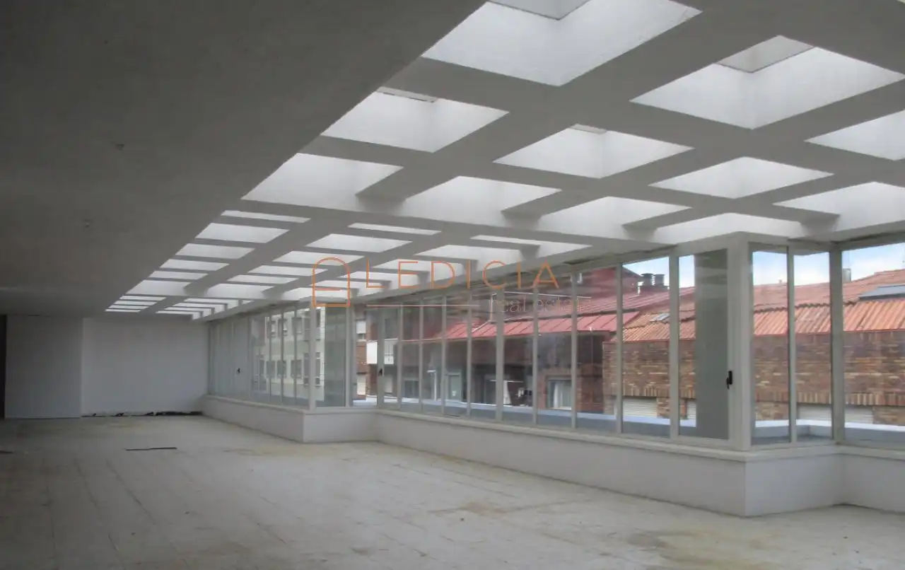 Local comercial de lloguer a Pi y Margall, imagen 7