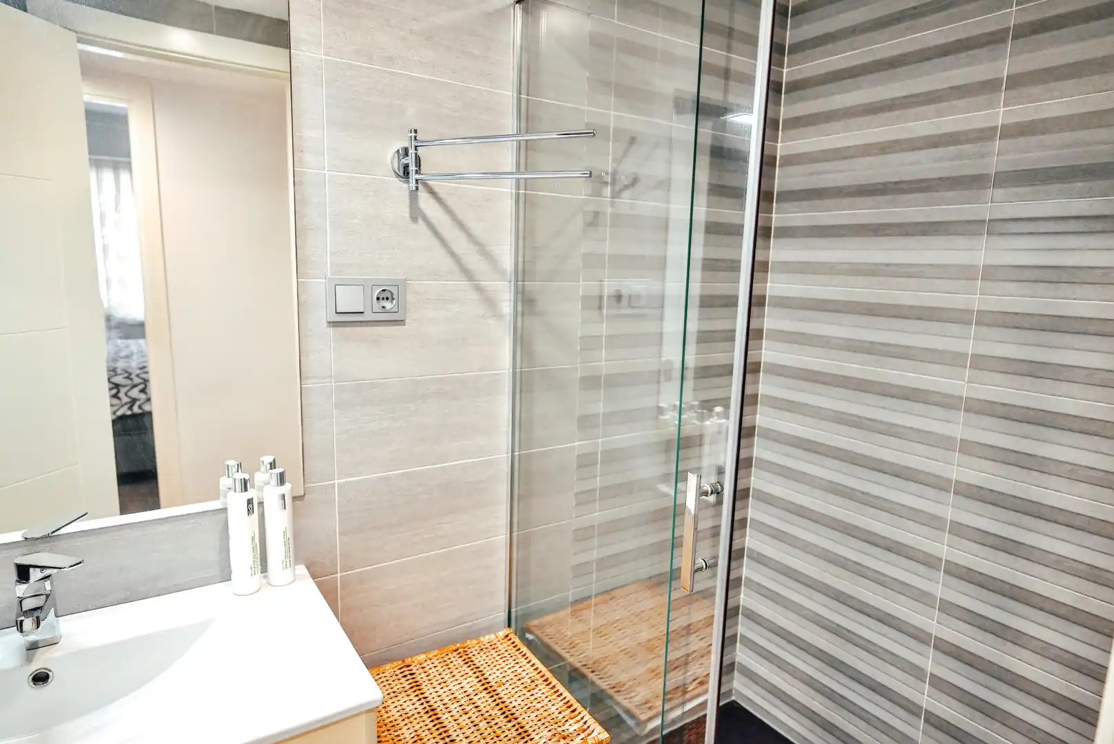 Baño de Apartamento en venta en Torremolinos con Aire acondicionado, Amueblado y Alarma