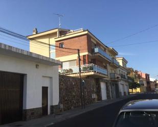 Exterior view of Flat for sale in La Bisbal del Penedès