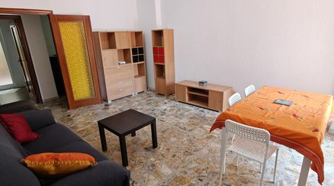 Foto 2 von Wohnung zur Miete in Calle de Juan José Lorente, Universidad San Francisco, Zaragoza Capital