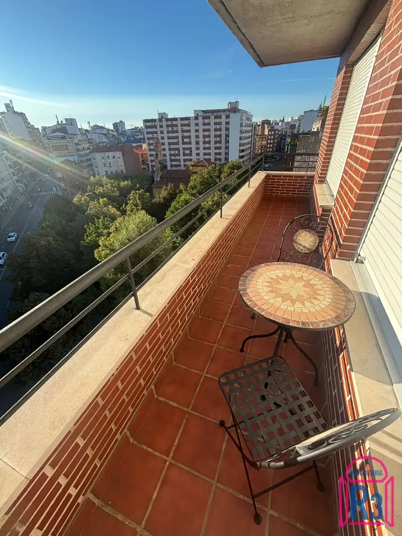 Terraza de Apartamento de alquiler en León Capital  con Calefacción, Terraza y Trastero