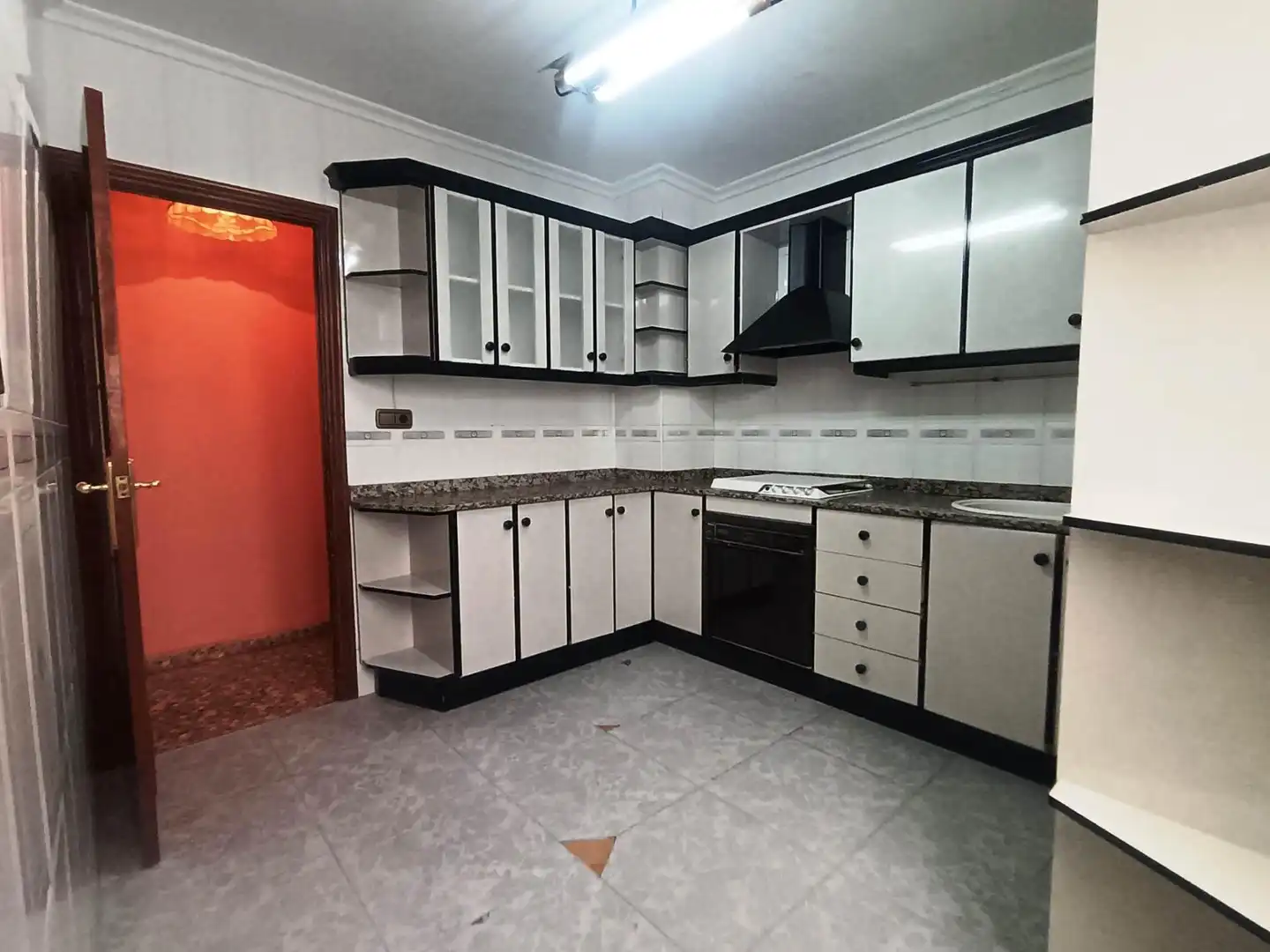 Küche von Wohnung zum Verkauf in Cieza mit Klimaanlage und Balkon