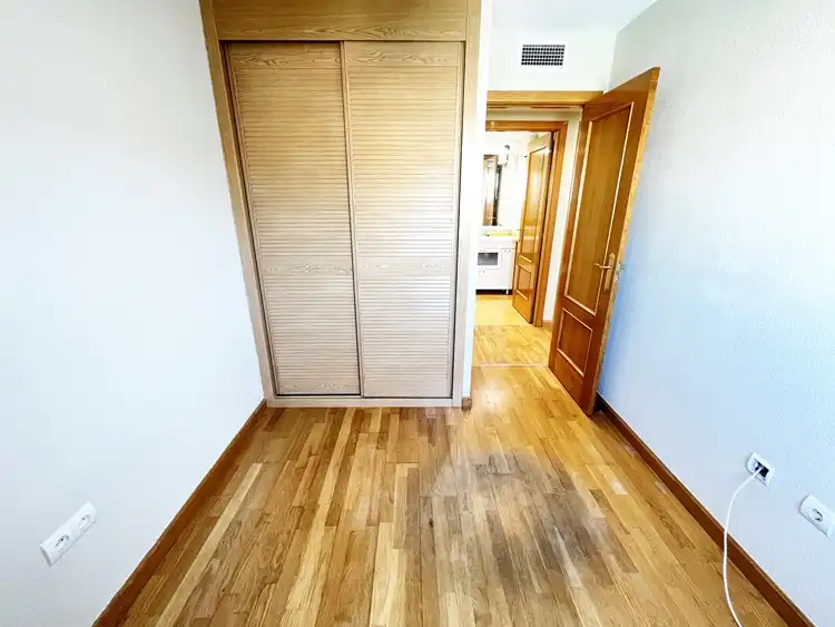 Dormitori de Pis de lloguer en Pinto amb Aire condicionat, Calefacció i Parquet