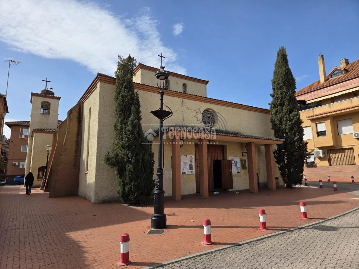 Exterior view of Flat for sale in Velilla de San Antonio