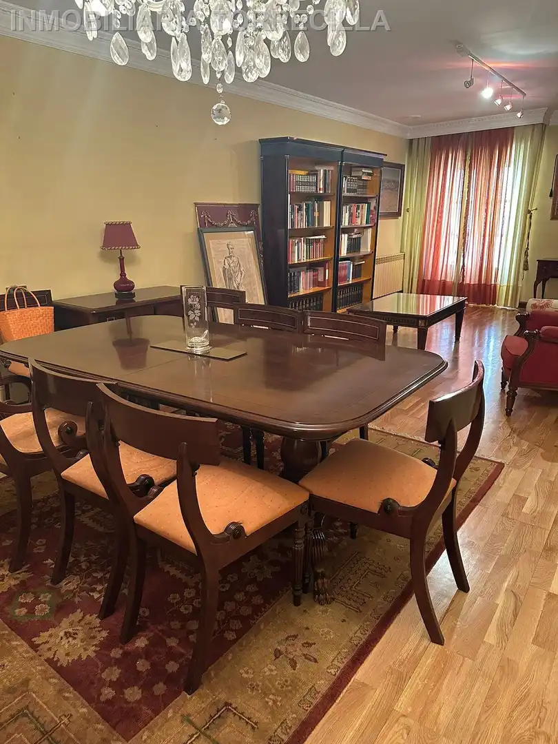 Esszimmer von Wohnung zur Miete in Valladolid mit Parkett, Möbliert und Balkon