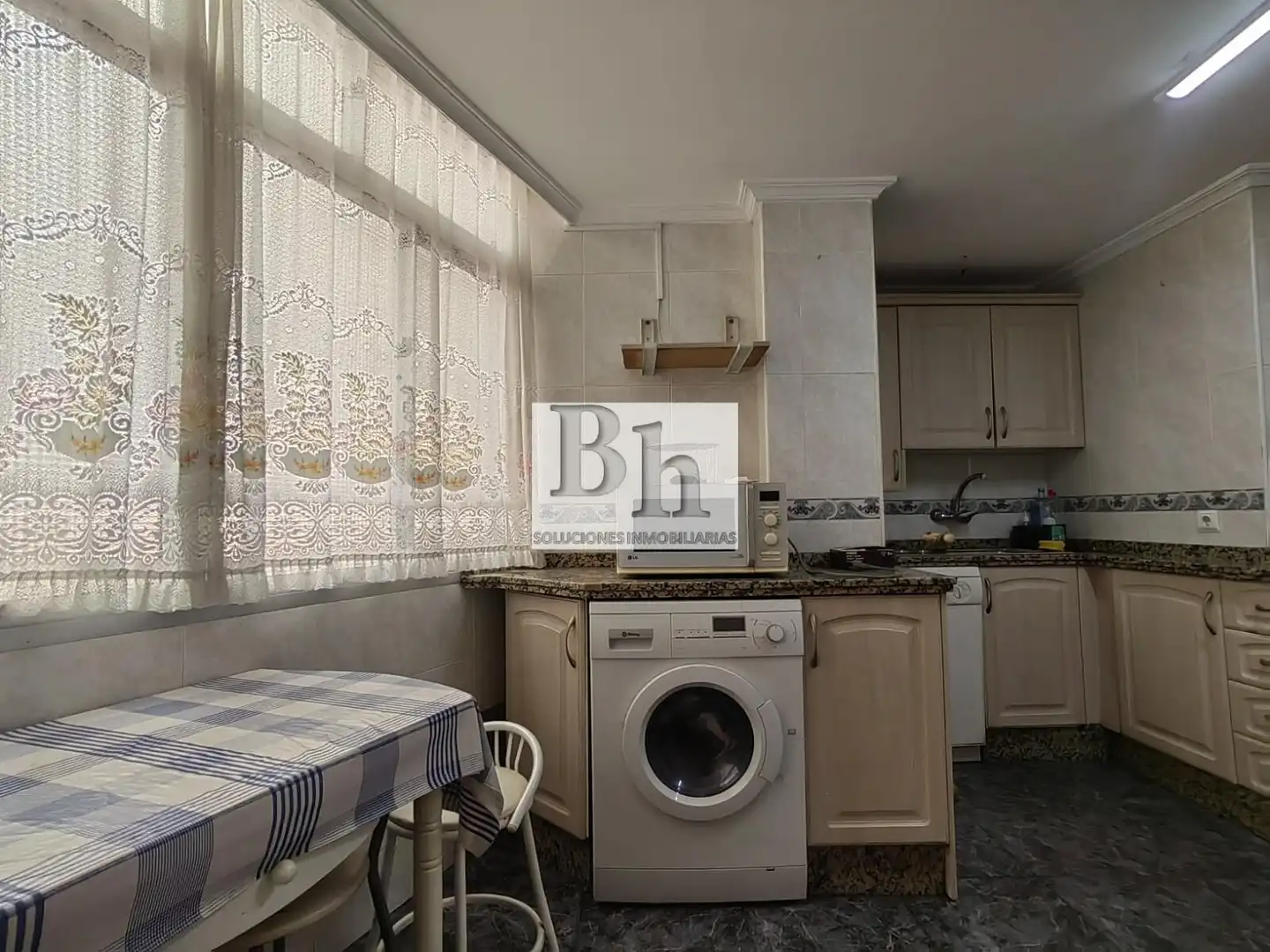 Cocina de Piso en venta en Málaga con Aire acondicionado y Terraza