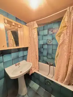 Badezimmer von Dachboden zum Verkauf in León Capital  mit Heizung, Parkett und Terrasse
