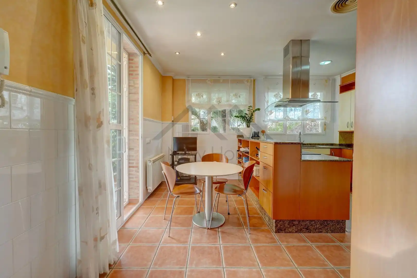 Kitchen of Houses for sale in La Pobla de Vallbona  with Heating, Private garden and Terrace