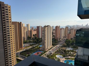 Estudi amb piscina en venda a CARRER Munisipi 7