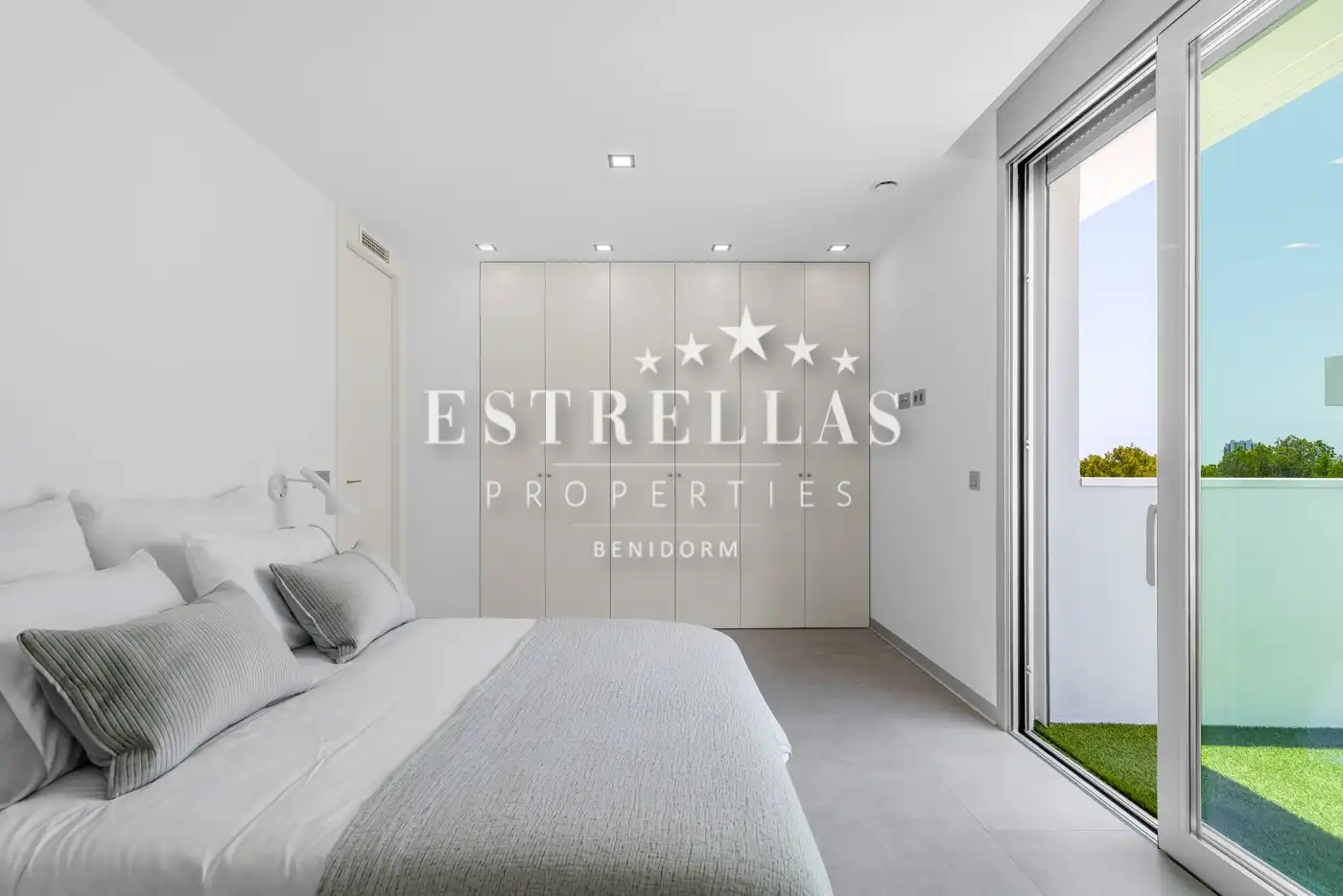 Chalet con piscina en venta en Golf Bahía, imagen 21