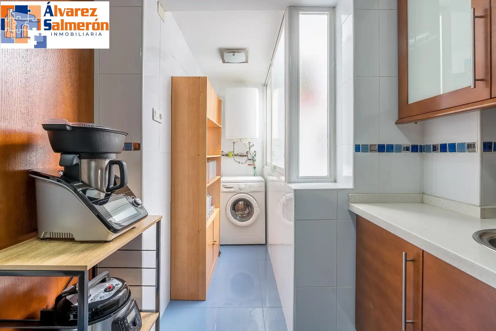 Kitchen of Flat for sale in Ronda