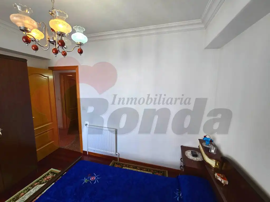 Bedroom of Flat for sale in Lugo