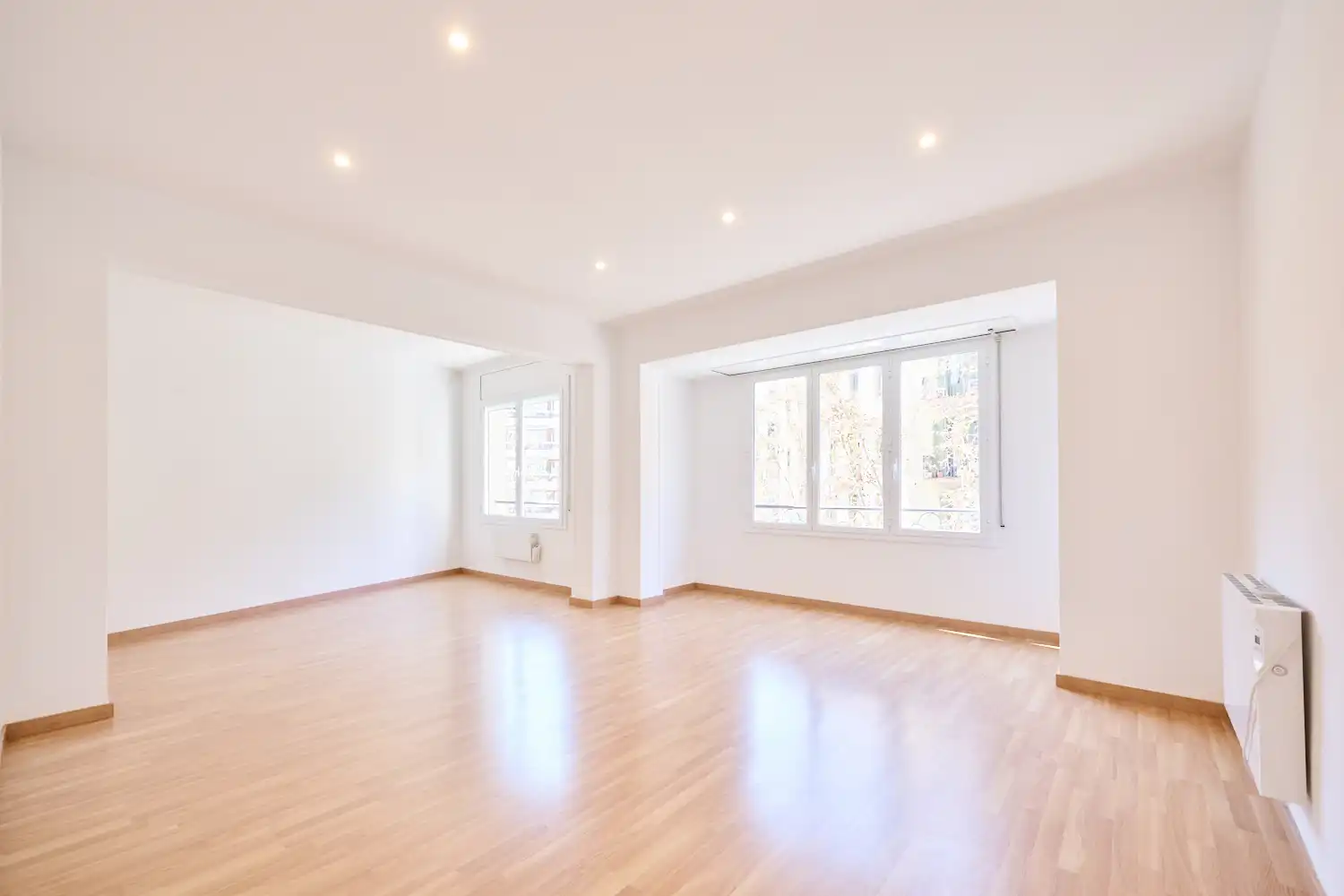 Sala de estar de Piso en venta en Barcelona con Aire acondicionado, Calefacción y Horno