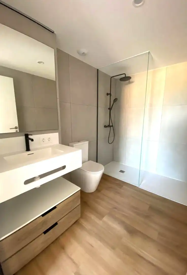 Badezimmer von Maisonette zum Verkauf in Sant Boi de Llobregat mit Klimaanlage, Heizung und Terrasse