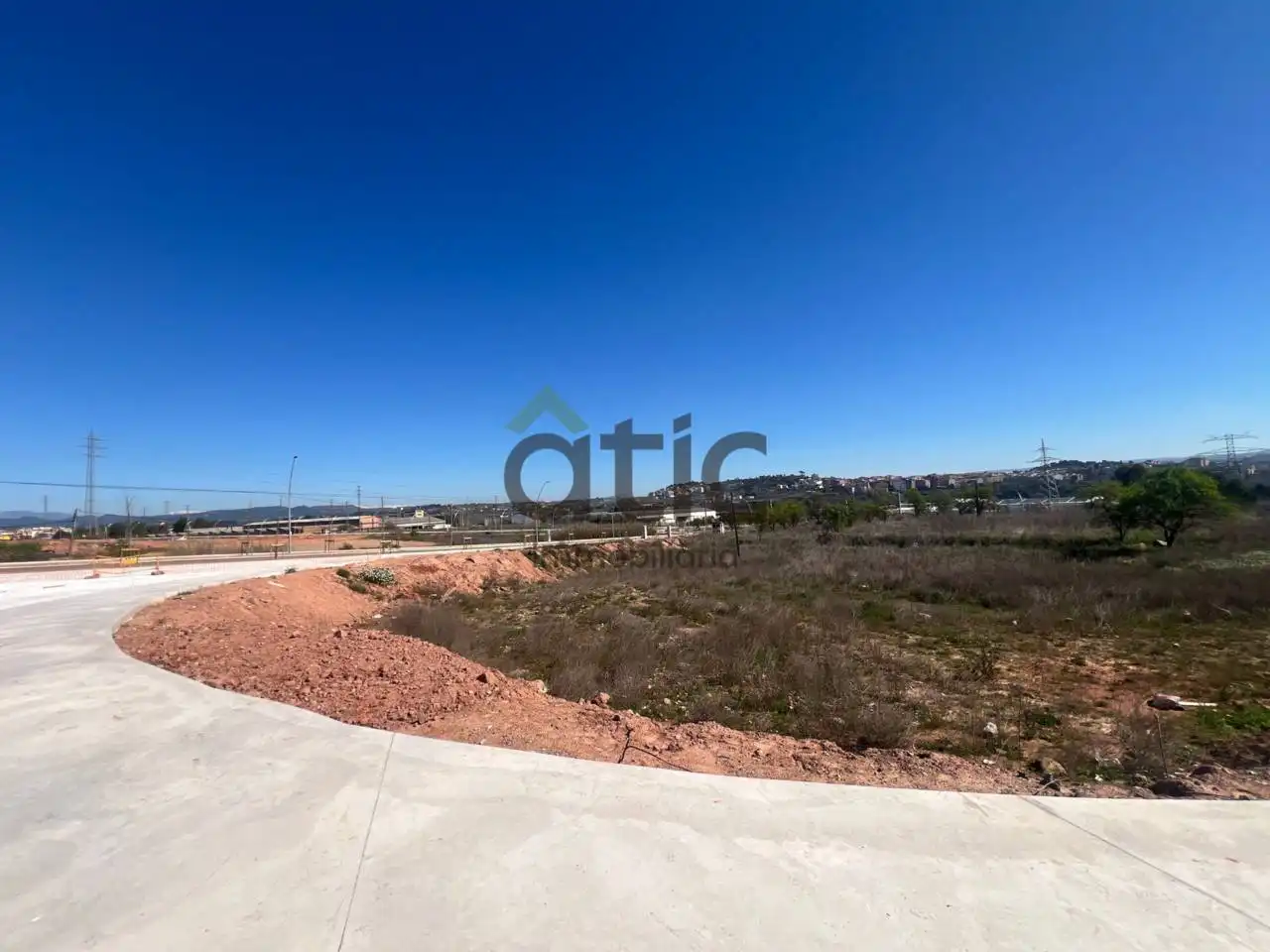 Residential land for sale in Calle Plana del Pont Nou